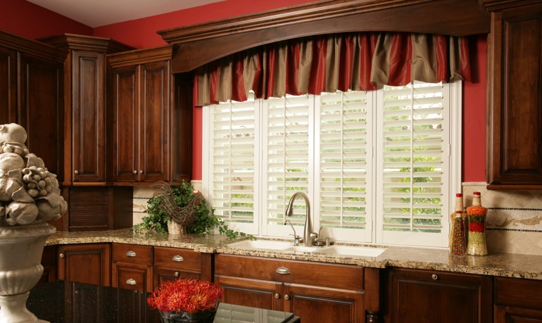 Fort Lauderdale kitchen shutter and cornice valance